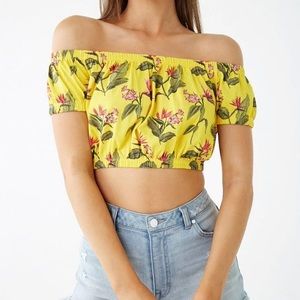 🍓 3/$10 forever 21 Floral Off-the-Shoulder Crop Top